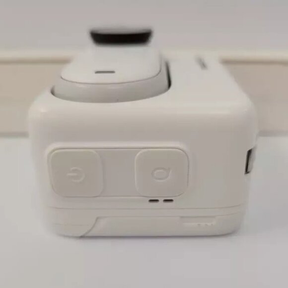 (73550-1) Insta360 CINSBBKA Action Camera - Picture 8 of 9